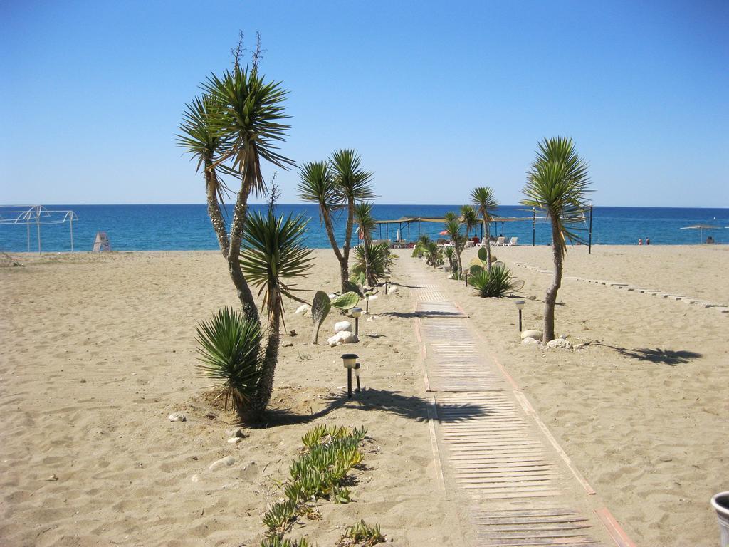 As Queen Beach Hotel Kızılot מראה חיצוני תמונה
